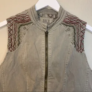 BKE Outerwear womens brown embroidered zip up pocket motorcycle vest size L thumbnail 3