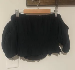 Abercrombie Off-The-Shoulder Top Black thumbnail 1