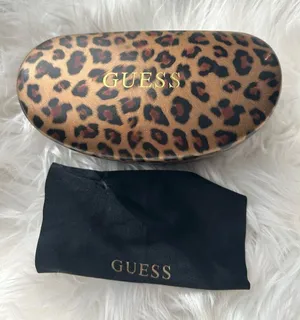 GUESS Hard Shell Clamshell Case Eyeglass Glasses Leopard Cheetah Animal Print thumbnail 1