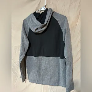 Nike sweatshirt thumbnail 3