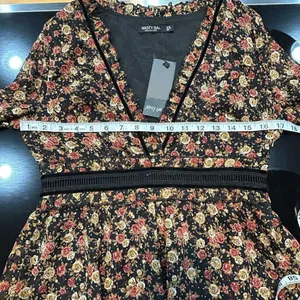 🆕‎ Nasty Gal I’ll be Bouquet black floral bell sleeve mini dress size 6 thumbnail 10
