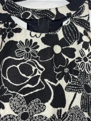 Zara Basic White Black Sleeveless Fit and Flare Dress S Floral Cut Out Back thumbnail 6