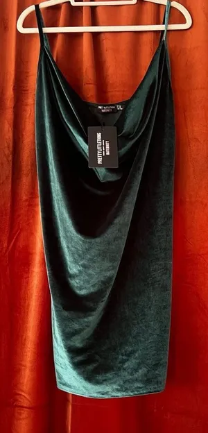 NWT PrettyLittleThing MATERNITY GREEN COWL NECK VELVET MINI DRESS Size 10 thumbnail 1