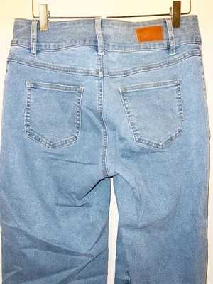 Sidereal Classic Women's Light Blue Double Button Jeans with Casual Straight Leg thumbnail 7