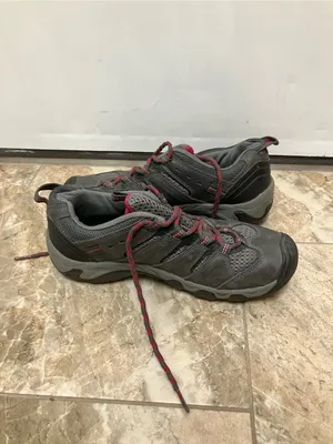 Keen Koven Gray and red hiking shoes thumbnail 4
