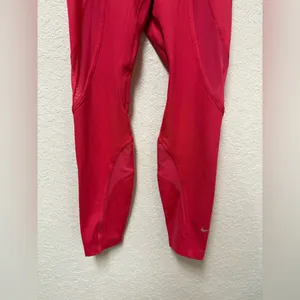 NIKE Bright Pink Leggings Size Small EUC thumbnail 7