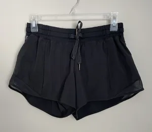 Lululemon Size 6 Black Hotty Hot Shorts Running Lined Workout 3.5" Inseam thumbnail 1