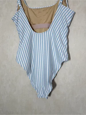 Old Navy Women’s Square Neck Striped Seersucker One Piece Swimsuit S thumbnail 8
