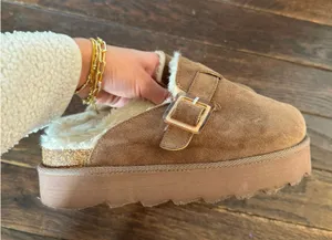 Outwoods Platform Clog Slippers thumbnail 1