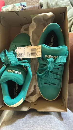 Adidas Shoes Women’s thumbnail 5
