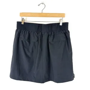 Quince Performance Tech Skort Black thumbnail 7