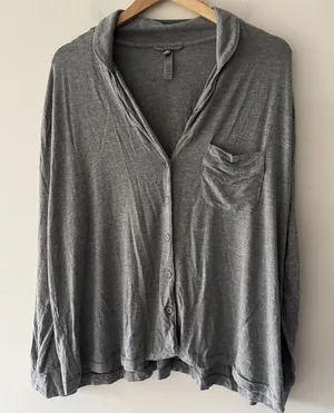 SKIMS Fits Everybody Super Soft Cozy Button Down Long Sleeve‎ Lounge Top thumbnail 1