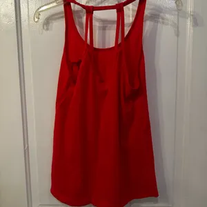 PINK Victoria's Secret Vibrant Pink Tank Top thumbnail 2
