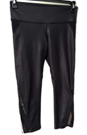 Alo Yoga Black Cropped Leggings Mesh Panel Athletic Capri Pants Women’s S/M thumbnail 1