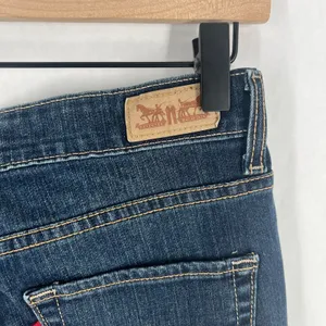 Levi's Skinny Jeans Womens 27 Blue Denim Cotton‎ Stretch Medium Wash Mid Rise thumbnail 6