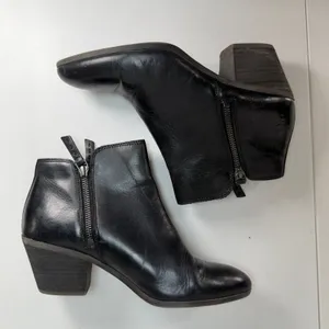Frye 8.5 Judith Double Zip Ankle Boot Leather Block Heel Pointed Toe Black Boho thumbnail 3