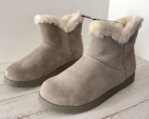 Gray Winter Boots, Size 8 thumbnail 3