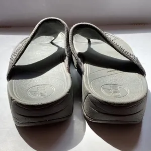 FitFlop Lulu‎ Rhinestone Thongs Flip Flops Gray Graphite Comfort Sandals Summer thumbnail 2