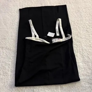NWT Hello Molly IN HER PRIME MIDI DRESS in BLACK. Size Medium thumbnail 5