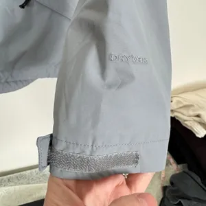 North‎ Face DryVent Women Lt Blue Waterproof Hooded Rain Jacket Small P Gorpcore thumbnail 7