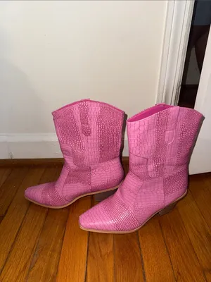 Pink Croc thumbnail 2