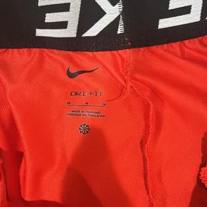 wmns nike shorts thumbnail 2