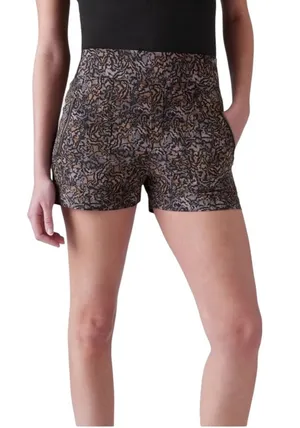 Athleta Trekkie North Mid Rise 3.5” Shorts – Size 12 thumbnail 1