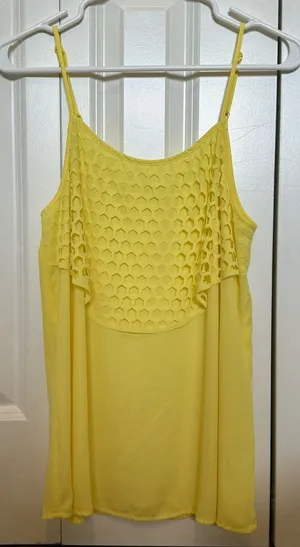 Yellow honeycomb tank top Size M thumbnail 1
