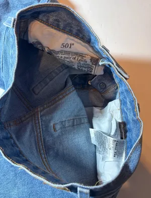 Levi’s 501 Light Wash Jeans thumbnail 3