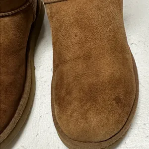 UGG Short Suede Chestnut Brown Boots 5825 size 8 thumbnail 5