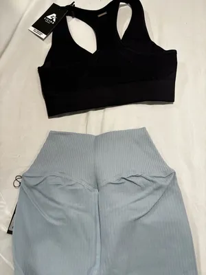 Lilias Active Seamless Performance Sports Bra and Ribbed Knit Leggings thumbnail 7