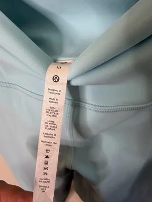 Lululemon Align High-Rise Crop 23" Icing Blue Womens Size 10 thumbnail 6