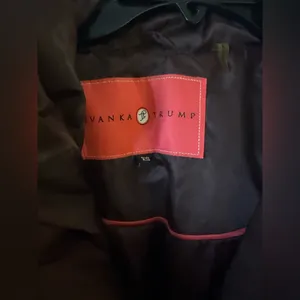 Ivanka Trump‎ Burgundy Puffer Jacket Size XS thumbnail 5