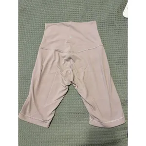 Lululemon Shorts Women’s Size 4 thumbnail 5