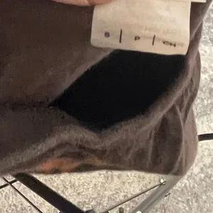 Dog‎ T thumbnail 6