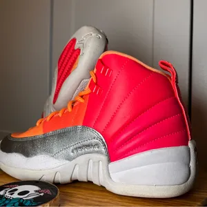 Air Jordan 12 Retro GS 'Sunrise' US Size 4.5Y •6W•36.5EUR (Preloved no box) thumbnail 8