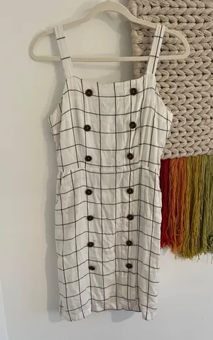 Dress thumbnail 3