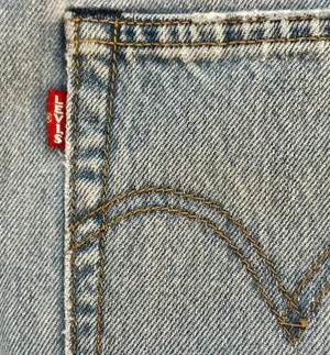 Levi's Wedgie Fit Shredded Straight Women's Jeans - 25 thumbnail 9