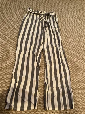 American Eagle Pants thumbnail 1