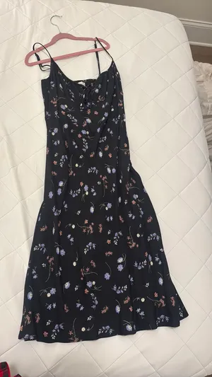 Aritzia Midi Dress Wilfred  thumbnail 1