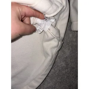 Nike Therma-FIT One Women's Oversized Long-Sleeve Fleece FB5642-110 Sz‎ L thumbnail 5