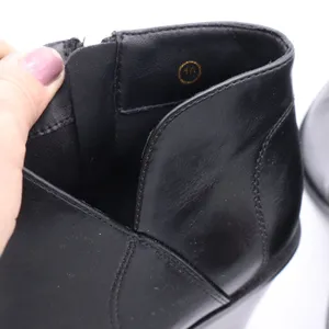 Womens Black Faux Leather Pointed Toe Block Heel Ankle Booties Side Zip Size 10 thumbnail 3