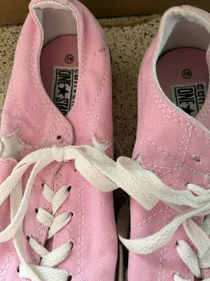 Converse women's pink size 6.5 in good condition In front of shoe picture of kids were painted thumbnail 4