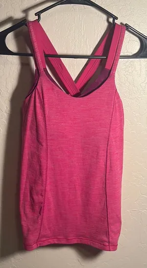 Lululemon Run For Gold Tank Top thumbnail 1