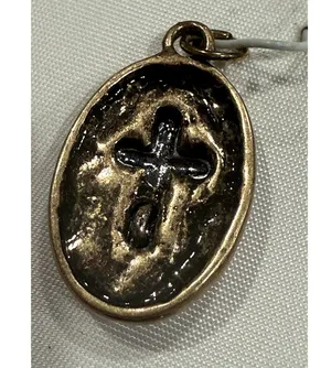 Holy Cross Oval Pendant Necklace NIB Silver Chain Christian Gift Unmarked thumbnail 3