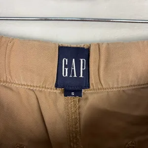 GAP Pull-On Tencel Shorts Tan Cuffed Elastic‎ Waist Breathable Small thumbnail 5