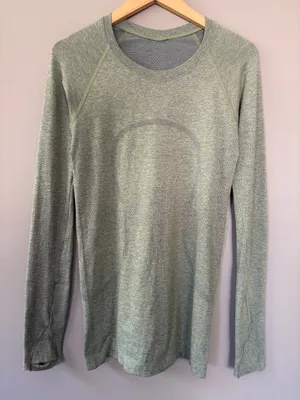 Lululemon Swiftly Tech Long Sleeve Top 2.0 Green (Asphalt Gray/Lemon Vibe) Size 6 thumbnail 1