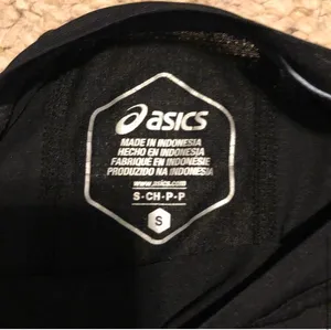 ASICS Crop Performance Top Black Small thumbnail 9