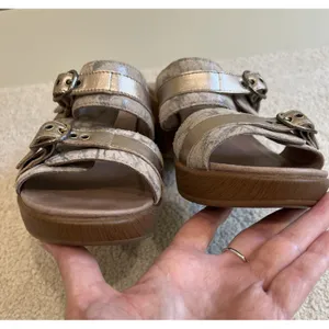 Dansko Jessie Sandals Double Strap Clogs Size 39‎ US 8.5 9 Gold & Beige Marbled thumbnail 5