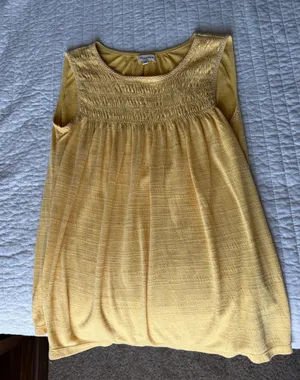 Yellow tank top thumbnail 1